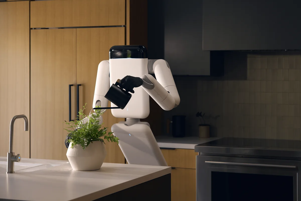 Genesis presenta a Eno, su nuevo robot humanoide no-humano