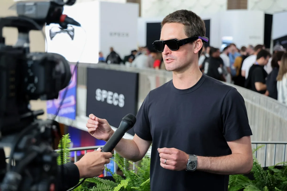 Las acciones de Snap caen tras presentar sus nuevas gafas AR