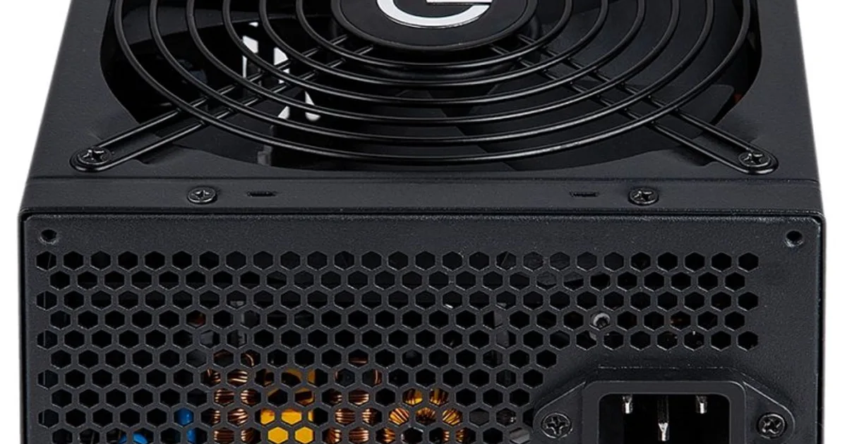 Hiditec Fuente Gaming BZ750W 80 PLUS BRONZE (3)