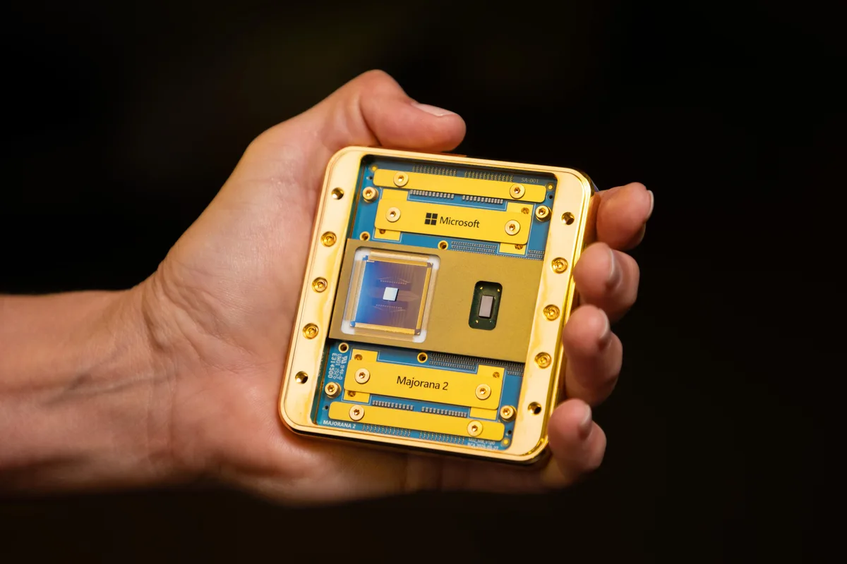 Microsoft avanza en computación cuántica con su chip Majorana 2