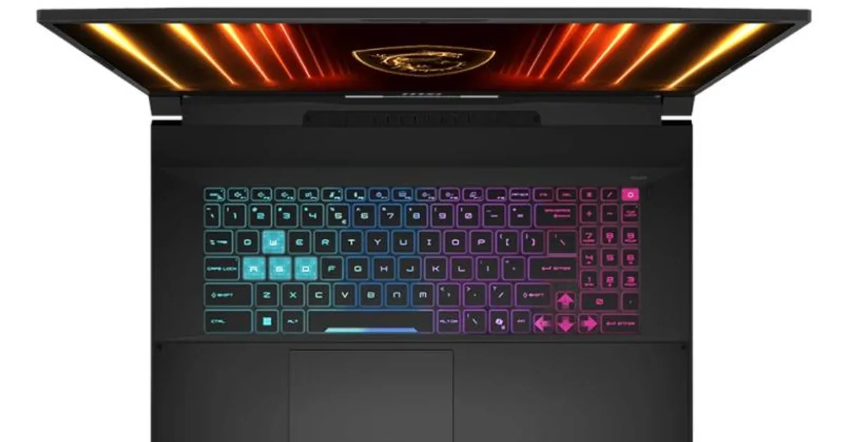 MSI Katana 17-032XES i7-14650HX 32 1TB 5070 DOS 17 (3)