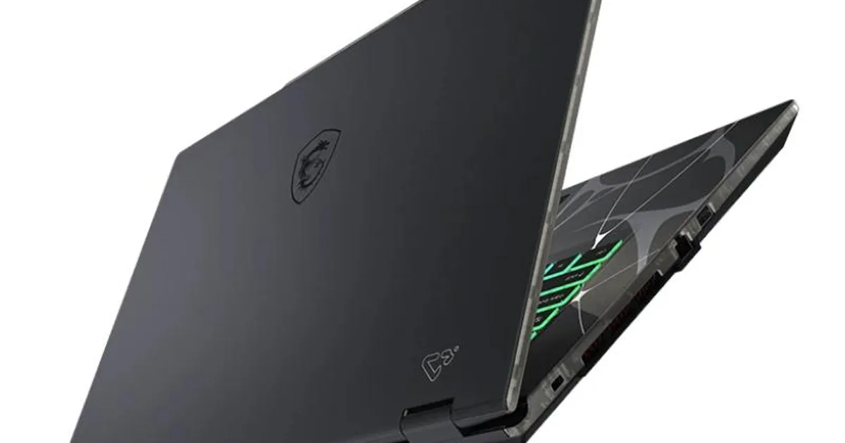 MSI Cyborg 17-068XES C7-240H 32 1TB 5060 DOS 17.3" (3)