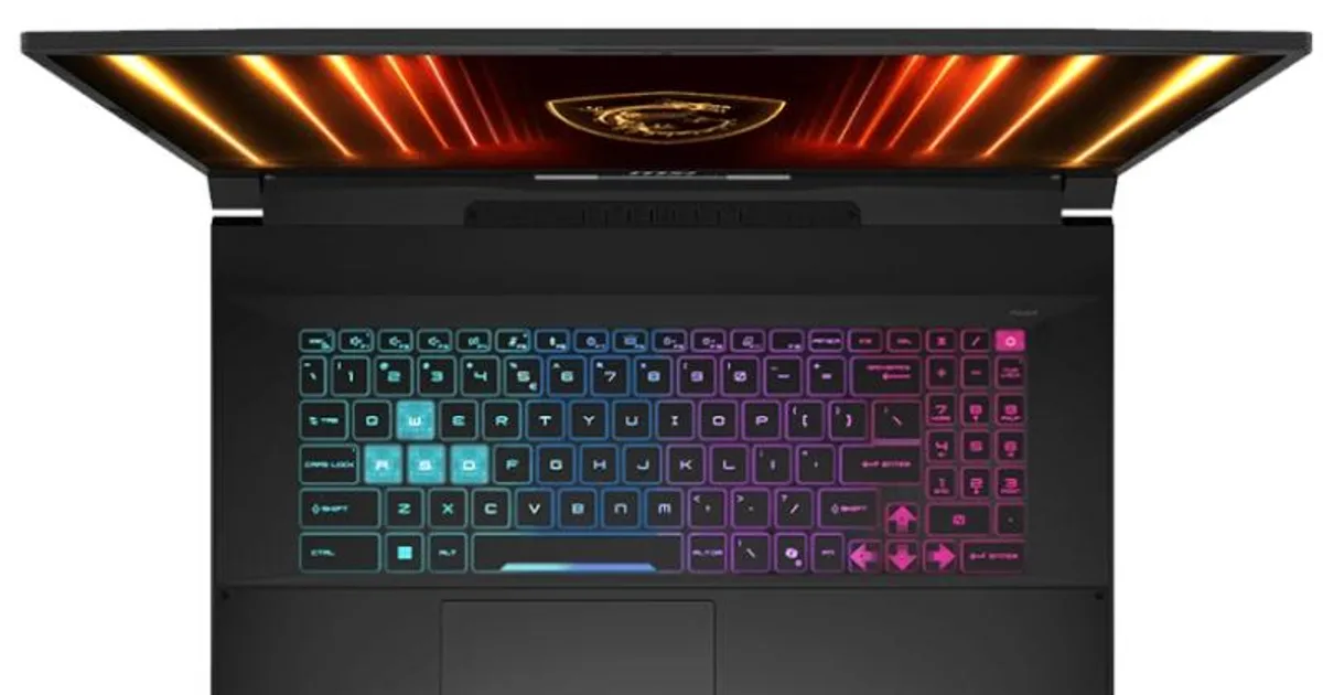MSI Katana 17-034XES i9-14900HX 32 1TB 5070 DOS 17 (4)
