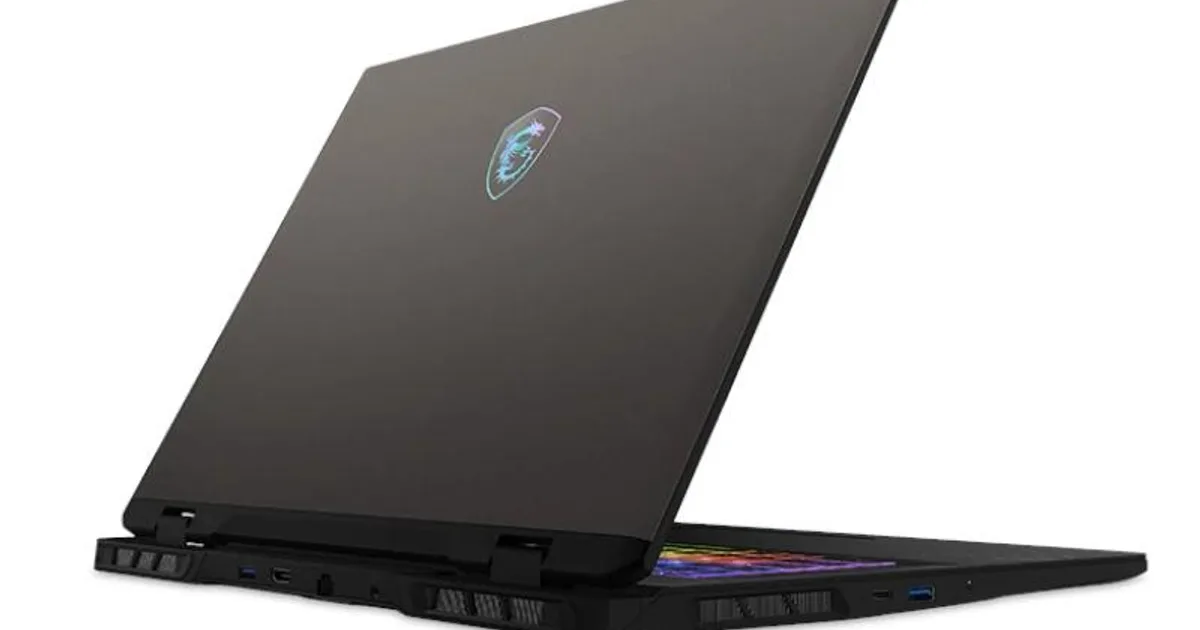 MSI Crosshair A17HX-025XES AMD R9 32 1TB 5070 DOS (2)