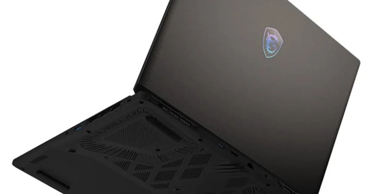 MSI Crosshair A17HX-025XES AMD R9 32 1TB 5070 DOS (3)