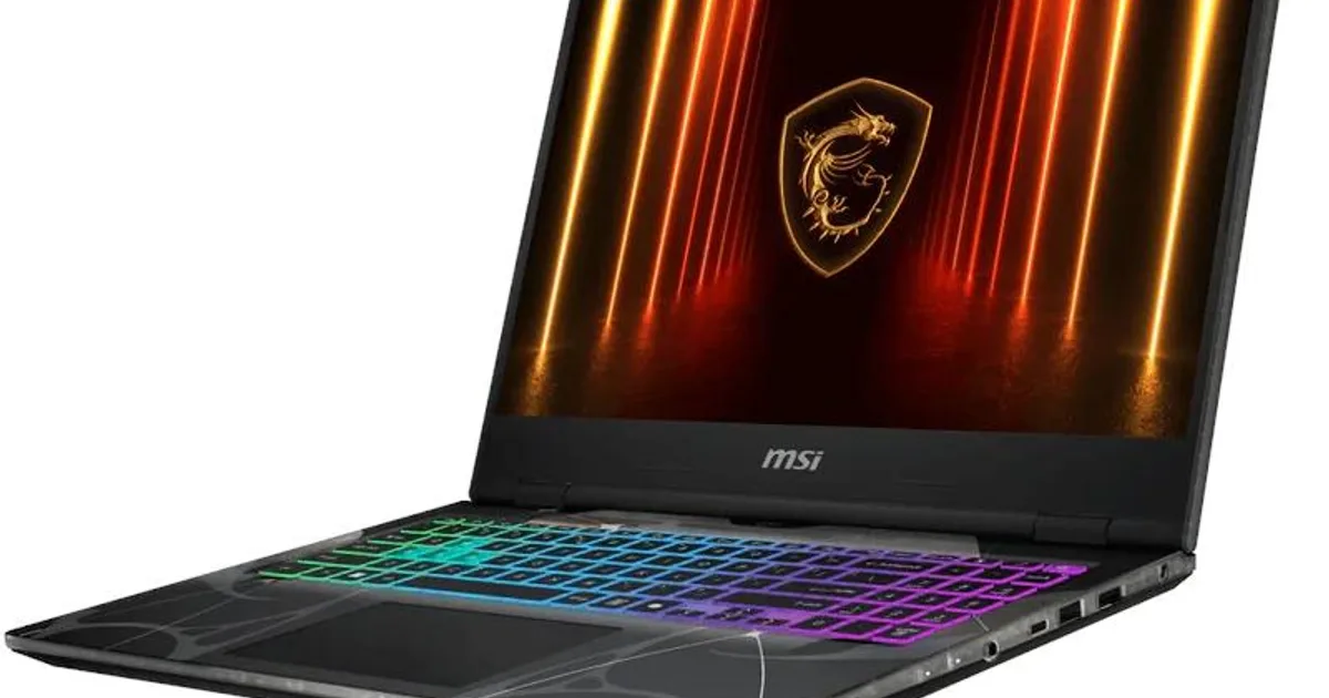 MSI Cyborg 15-284XES C7-240H 32GB 1TB 5050 DOS 15" (2)