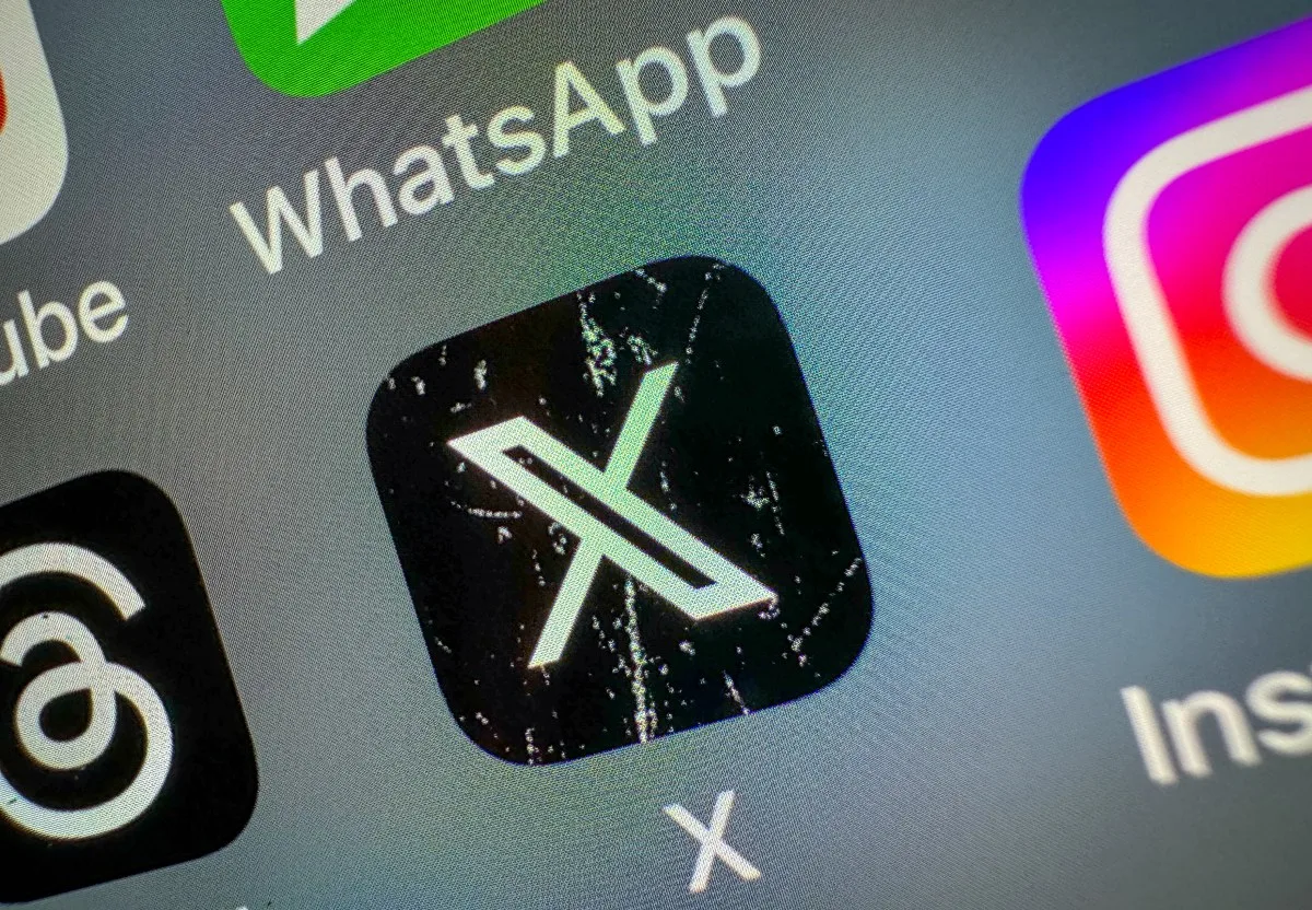 X lanza 'Reaccionar con Video' para competir con TikTok