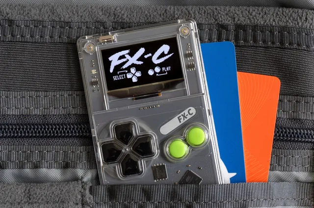 Arduboy FX-C: la nueva consola retro con 300 juegos incluidos