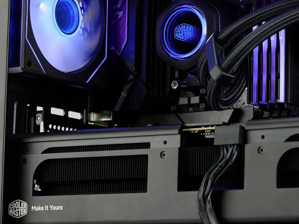 Cooler Master MasterFlow: refrigeración GPU con un toque retro