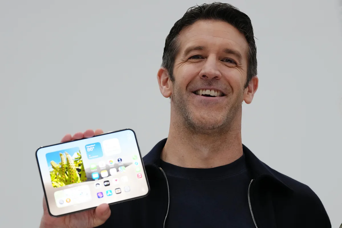 iPhone Duo: el primer plegable de Apple llega tarde pero pulido