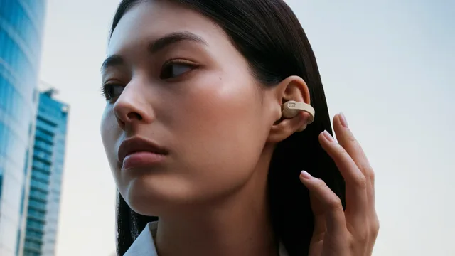 Sennheiser lanza los Accentum Clip, sus primeros auriculares abiertos