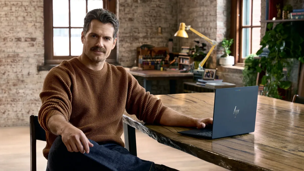 Googlebooks: el nuevo portátil de Google con Henry Cavill