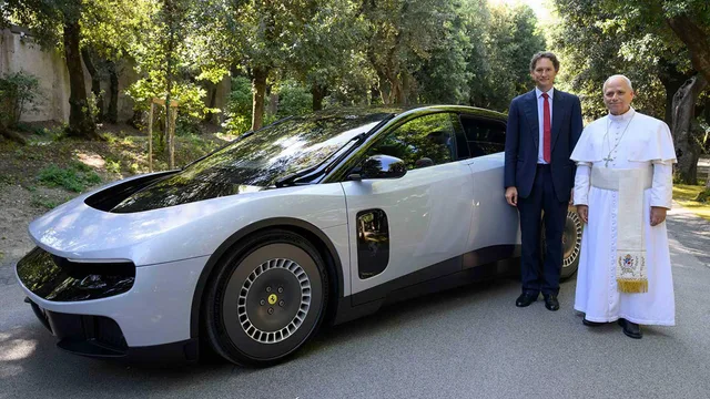 Ferrari Luce EV: el polémico primer eléctrico diseñado por Jony Ive
