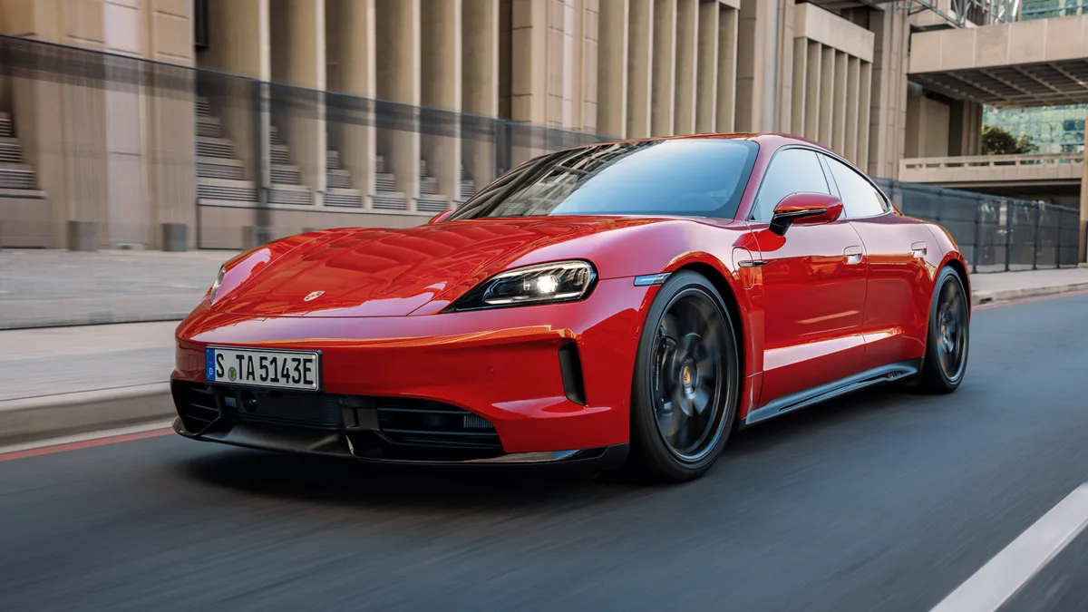 Porsche Taycan 2027: Carga NACS y nuevo infotainment